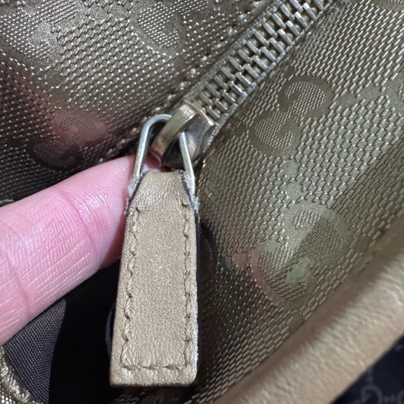 Authentic Gold Gucci Tote - Picture 7 of 15